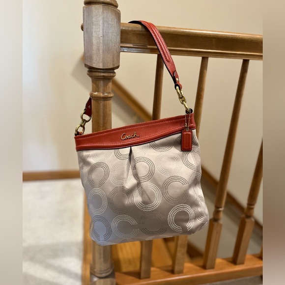Coach Ashley Dotted Op-Art Jacquard Khaki w/Red Leather Trim & free cardholder - Picture 1 of 15